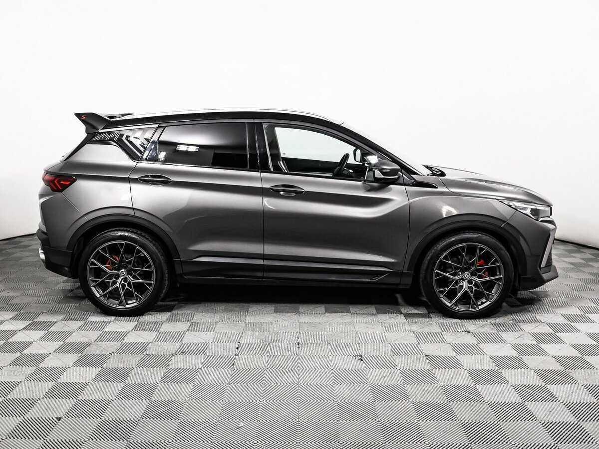 Geely Coolray с пробегом — 2023 год. Фото: #3