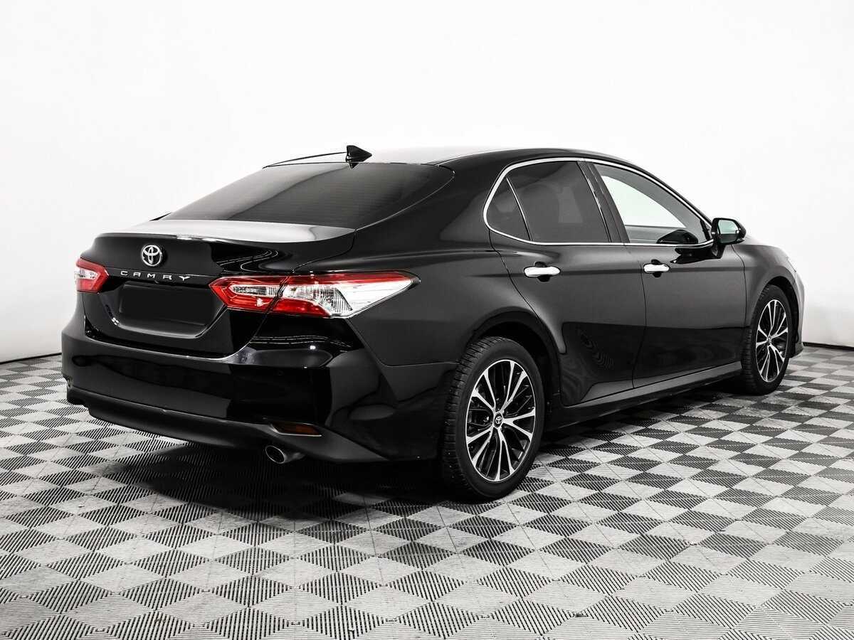 Toyota Camry с пробегом — 2018 год. Фото: #4
