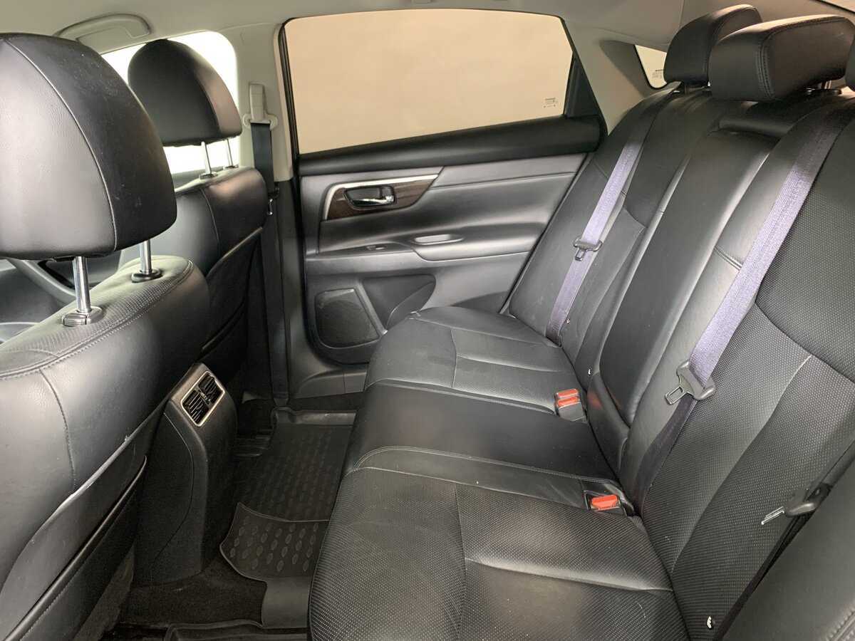 Nissan Teana с пробегом — 2015 год. Фото: #17