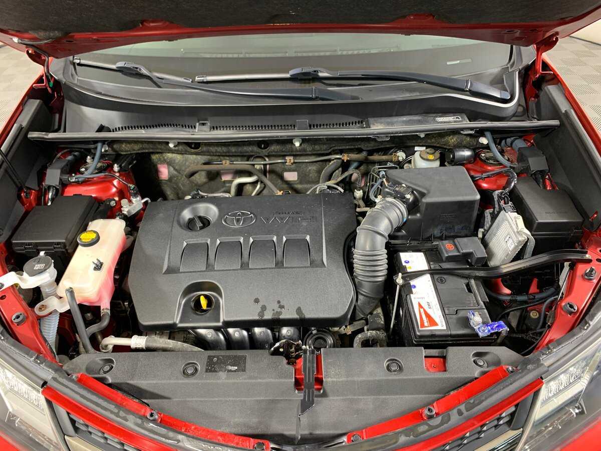 Toyota RAV4 с пробегом — 2013 год. Фото: #10