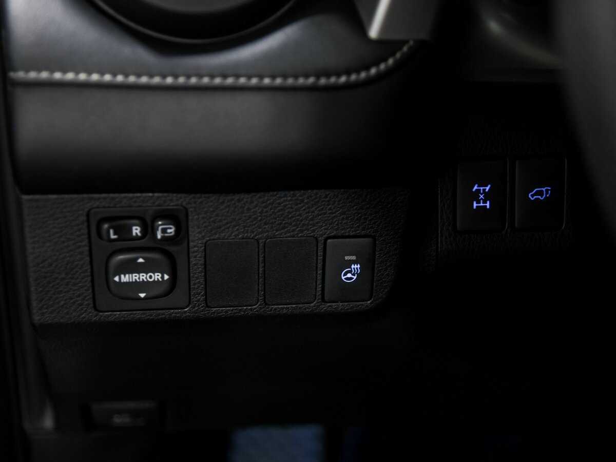 Toyota RAV4 с пробегом — 2017 год. Фото: #14