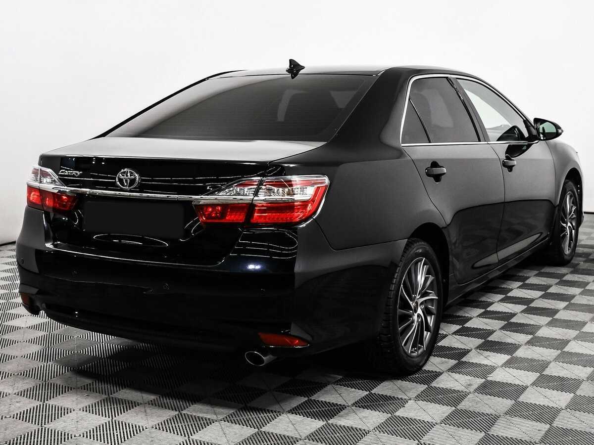 Toyota Camry с пробегом — 2018 год. Фото: #4