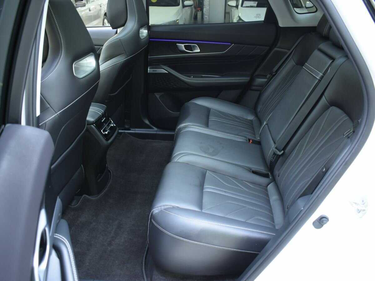 Changan UNI-K с пробегом — 2023 год. Фото: #19