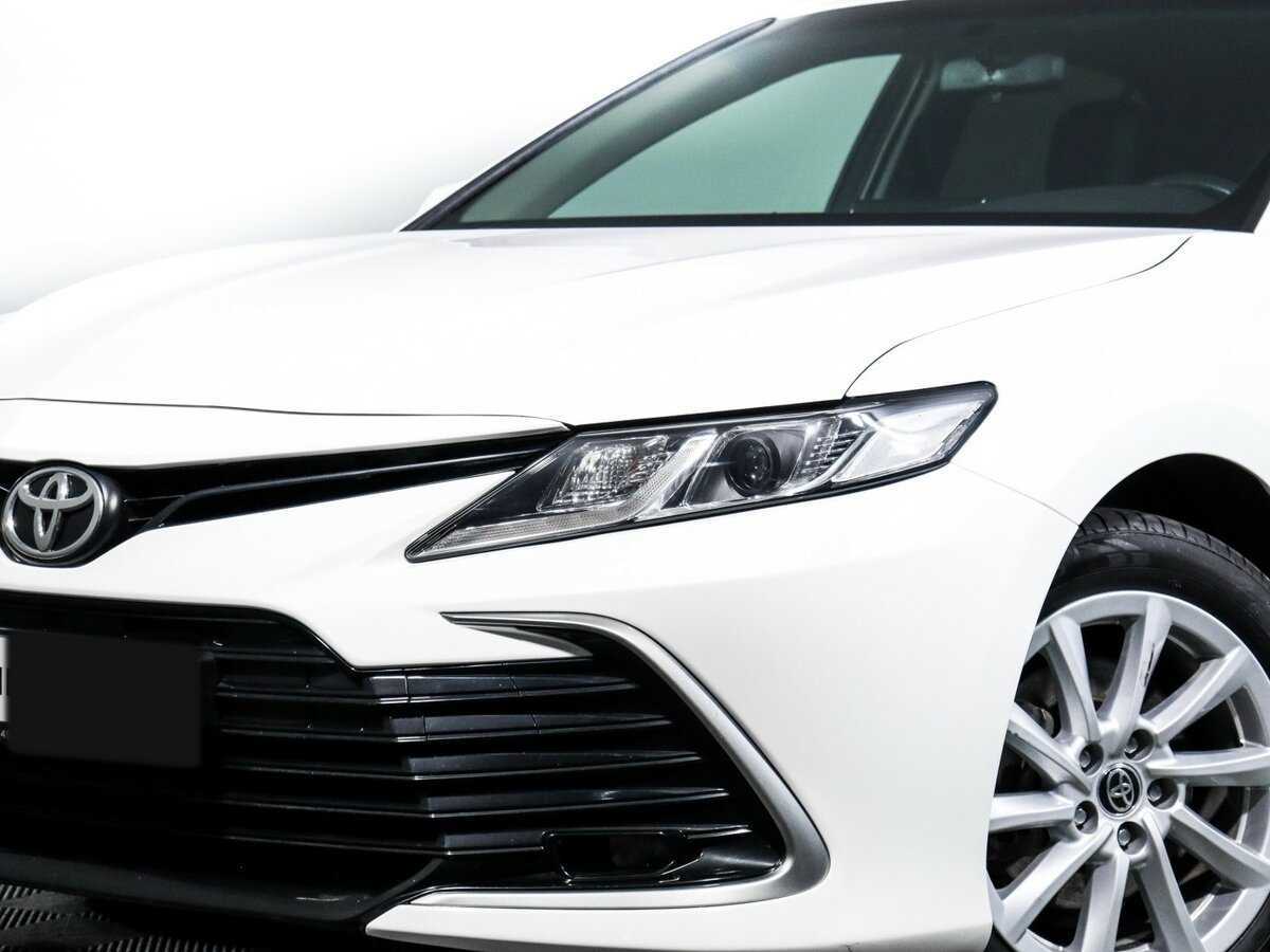 Toyota Camry с пробегом — 2021 год. Фото: #12