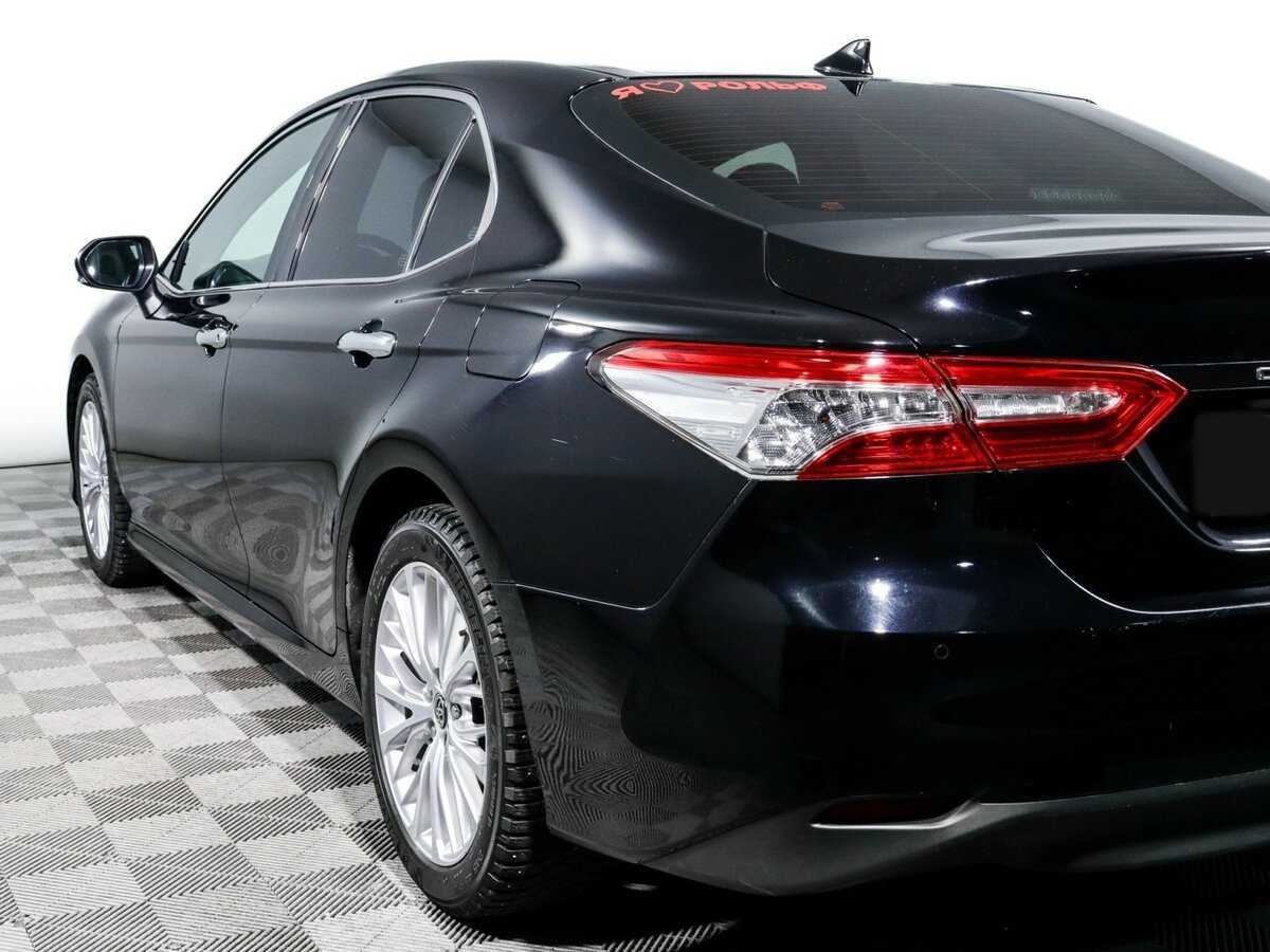 Toyota Camry с пробегом — 2018 год. Фото: #11