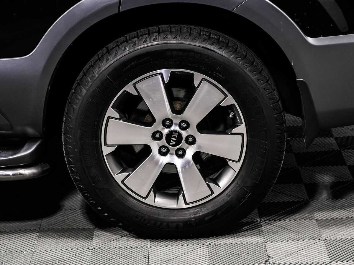 Kia Mohave с пробегом — 2017 год. Фото: #15