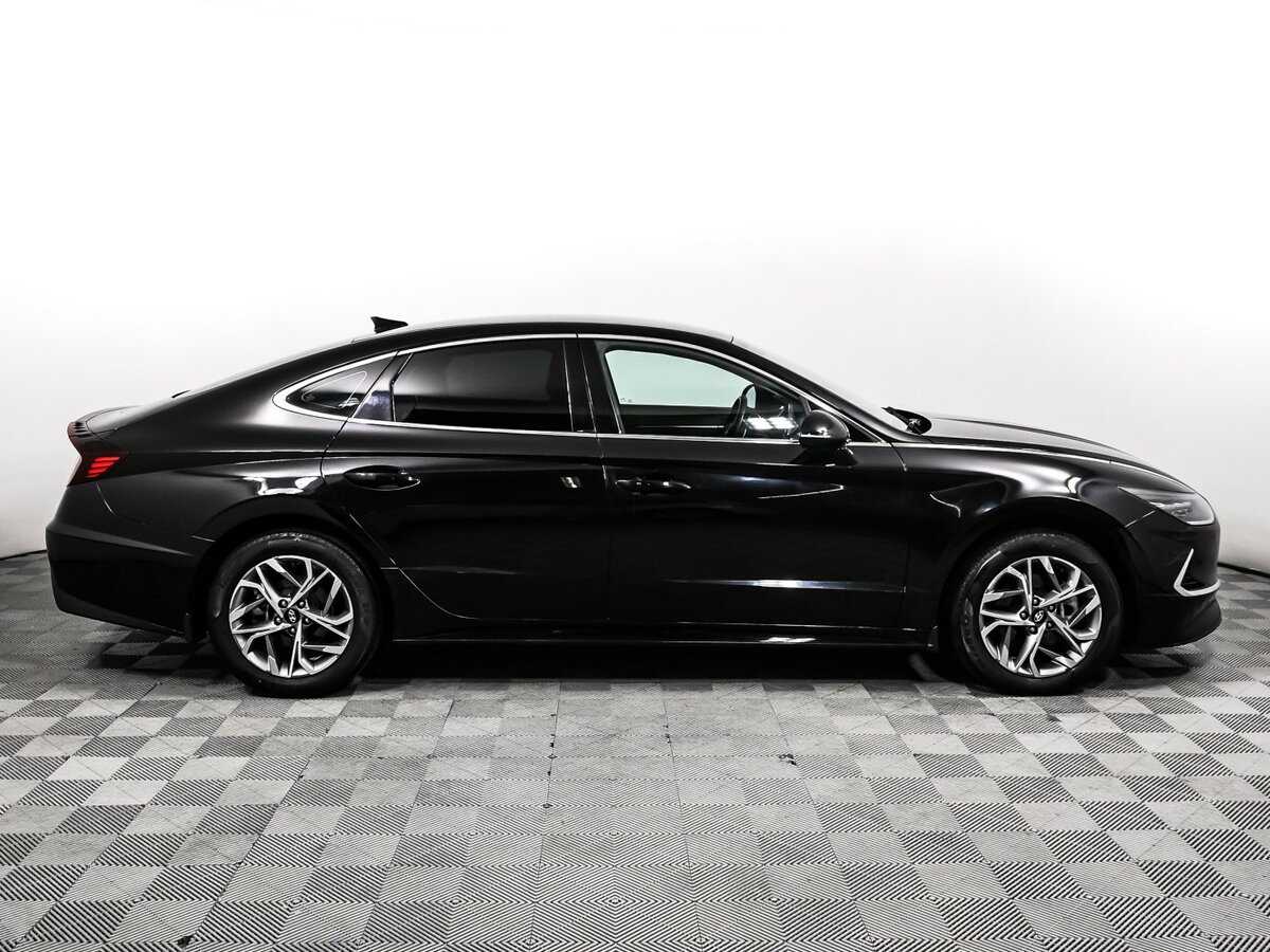 Hyundai Sonata с пробегом — 2021 год. Фото: #3