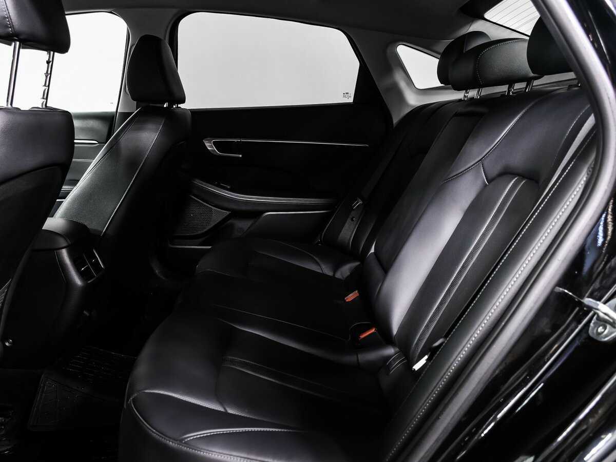 Hyundai Sonata с пробегом — 2021 год. Фото: #12