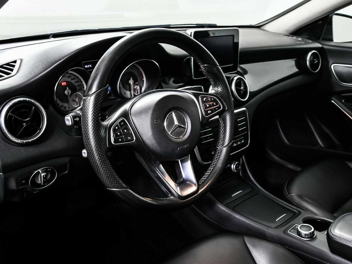 Mercedes-Benz CLA с пробегом — 2015 год. Фото: #11