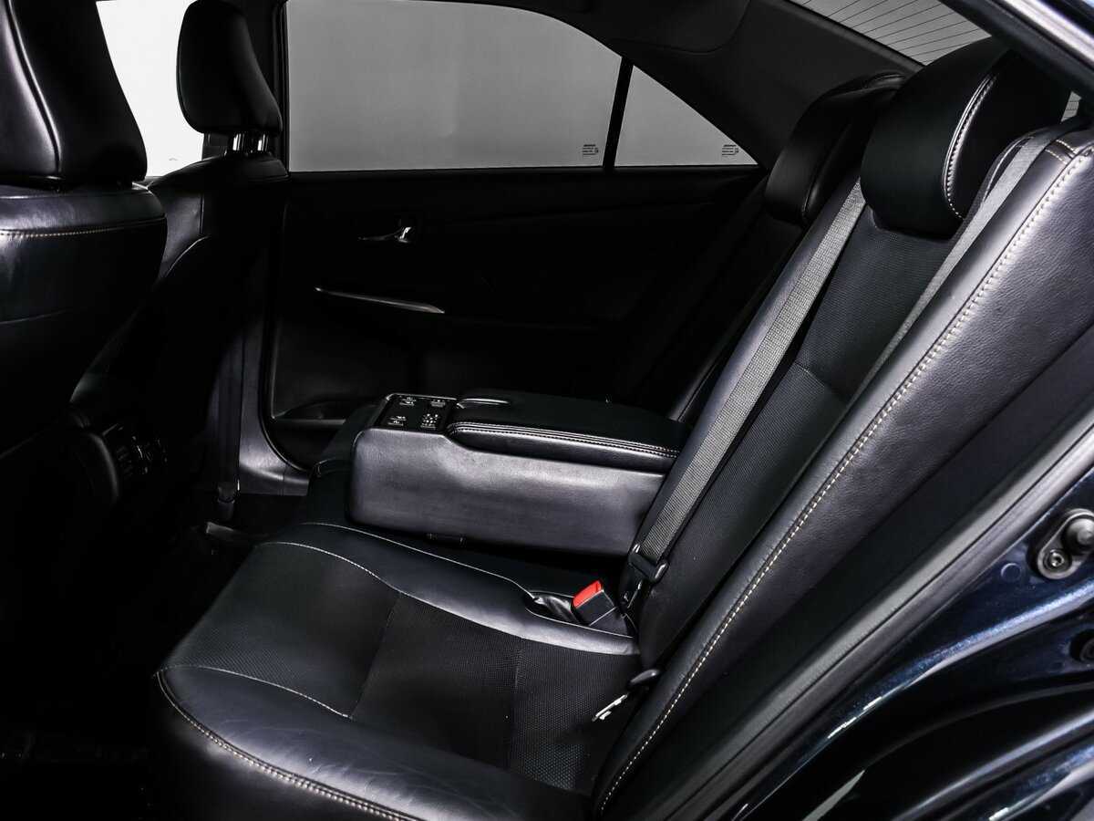 Toyota Camry с пробегом — 2017 год. Фото: #12