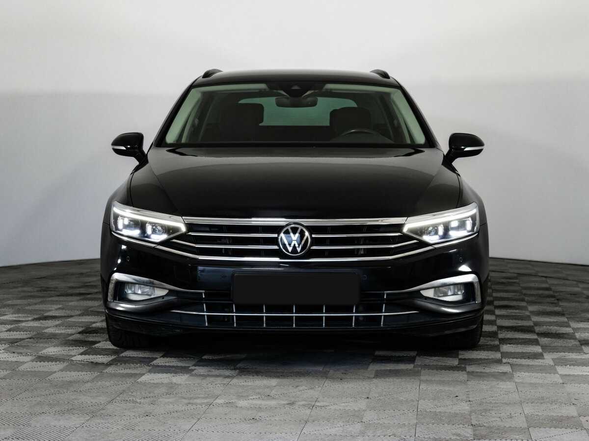 Volkswagen Passat с пробегом — 2020 год. Фото: #2