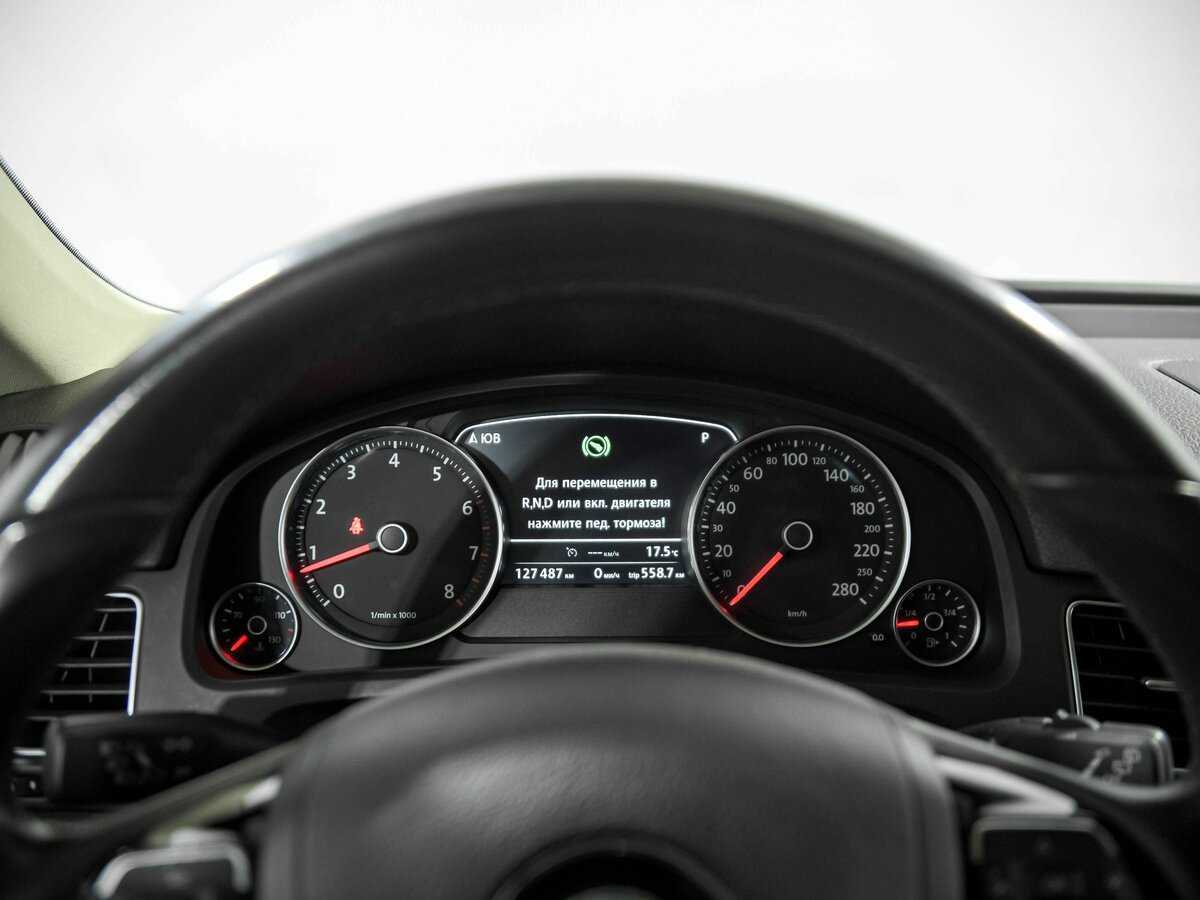 Volkswagen Touareg с пробегом — 2013 год. Фото: #6