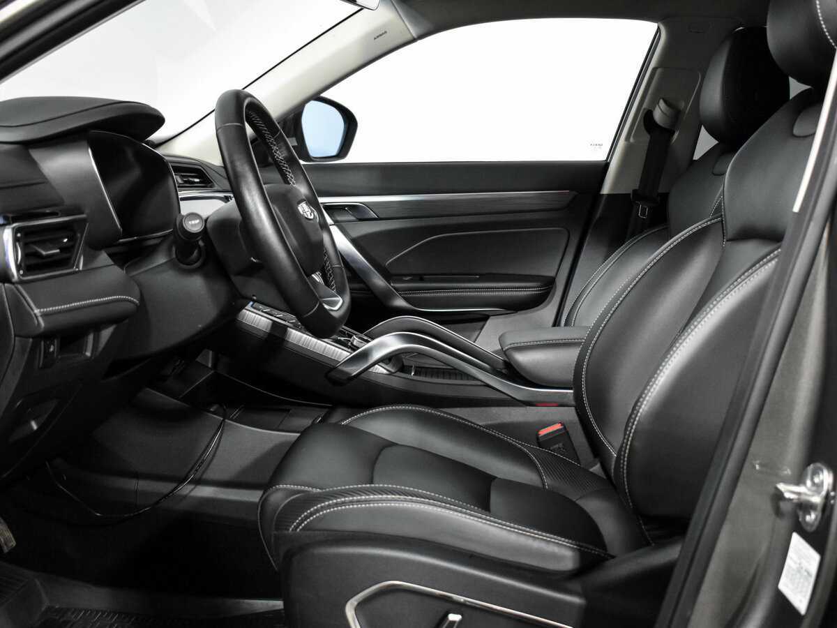 Geely Atlas Pro с пробегом — 2022 год. Фото: #10