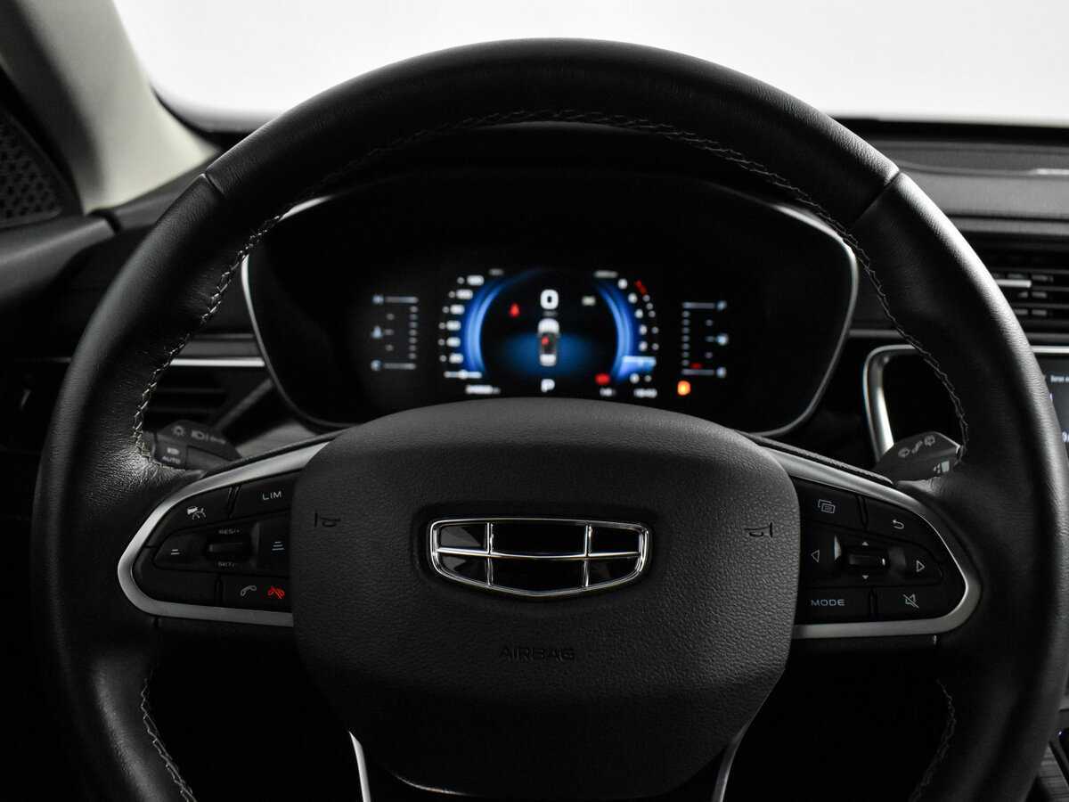 Geely Atlas Pro с пробегом — 2022 год. Фото: #18