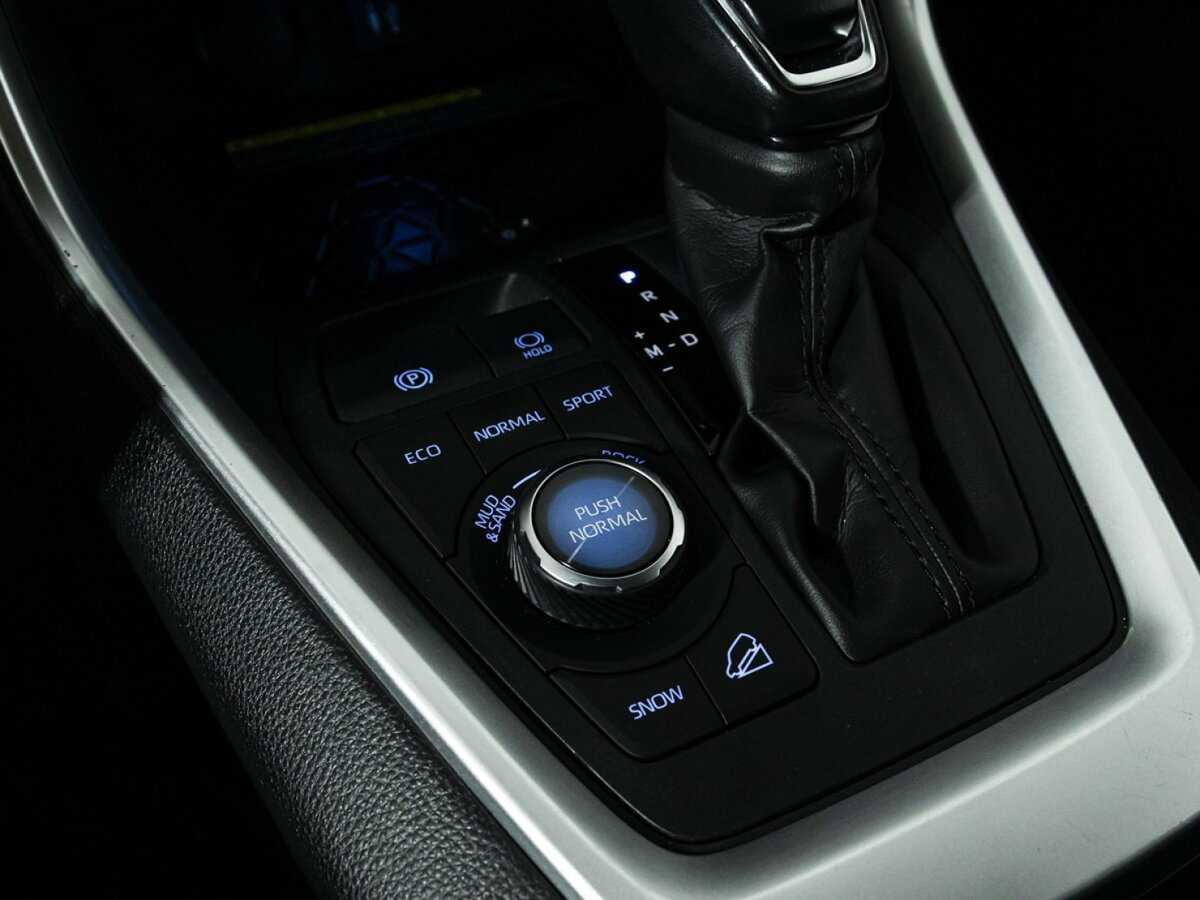 Toyota RAV4 с пробегом — 2020 год. Фото: #19