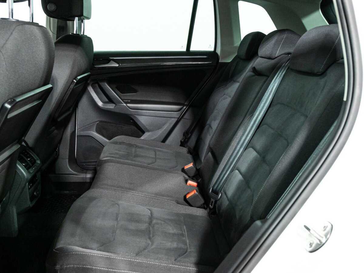 Volkswagen Tiguan с пробегом — 2017 год. Фото: #8