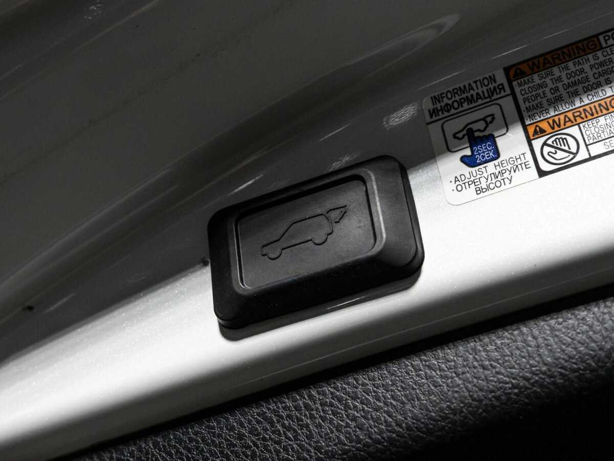 Toyota RAV4 с пробегом — 2019 год. Фото: #14