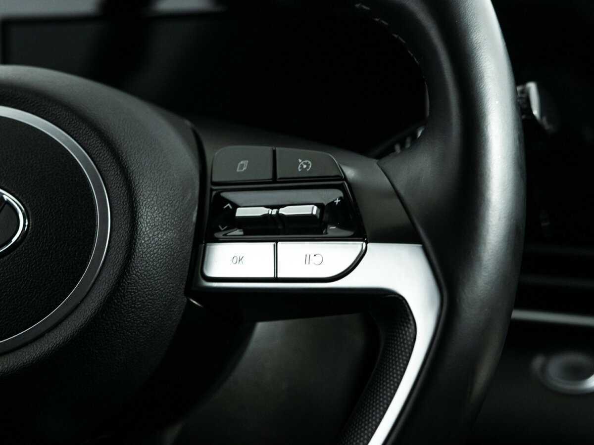 Hyundai Elantra с пробегом — 2021 год. Фото: #21