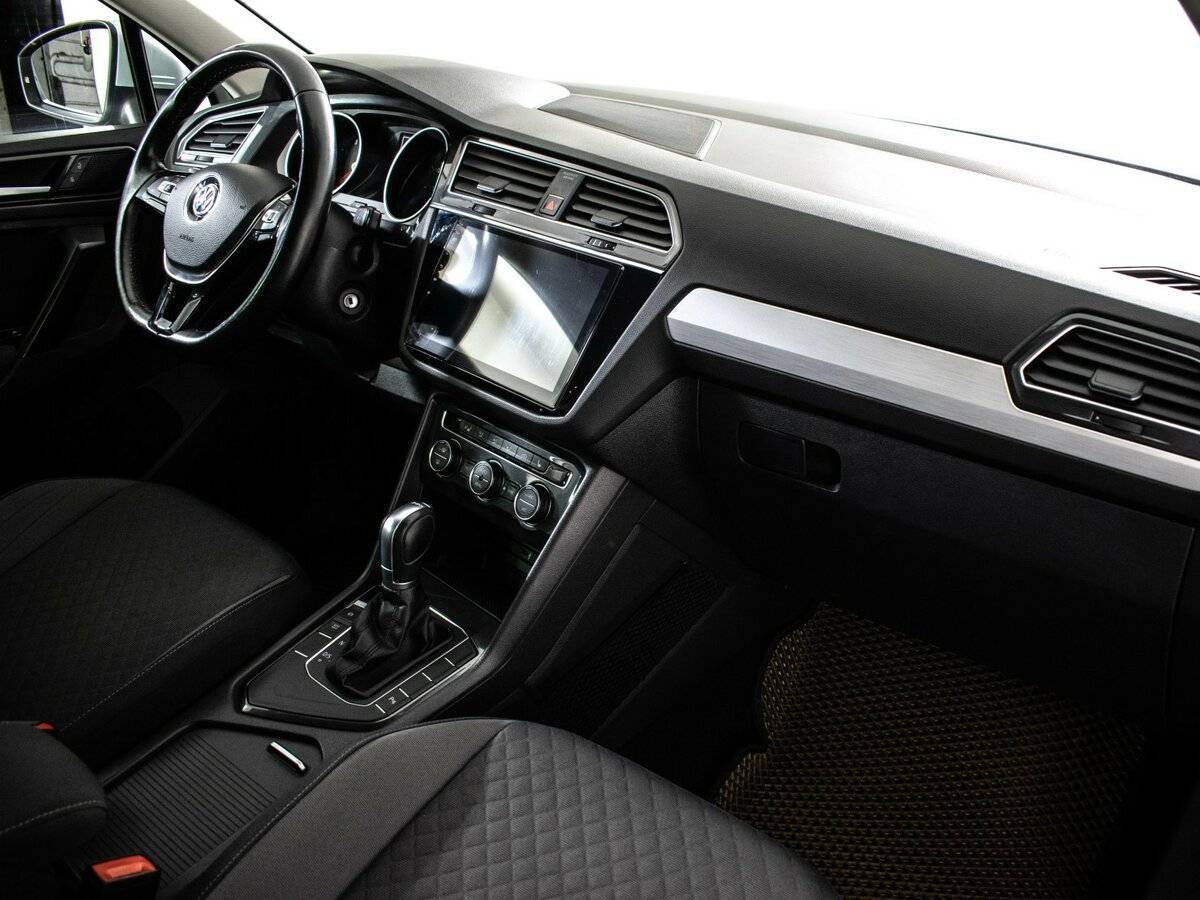 Volkswagen Tiguan с пробегом — 2017 год. Фото: #6