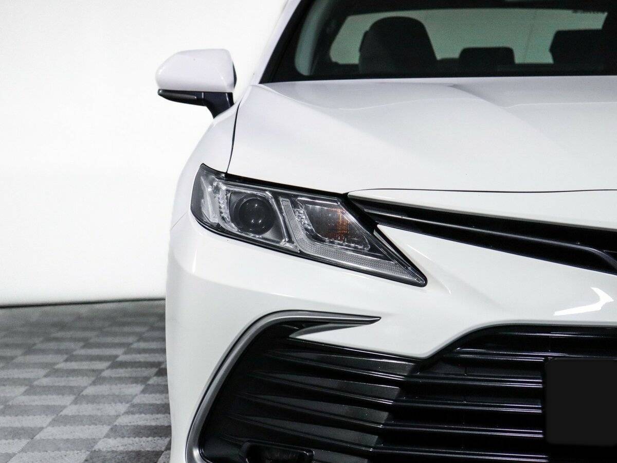 Toyota Camry с пробегом — 2021 год. Фото: #14