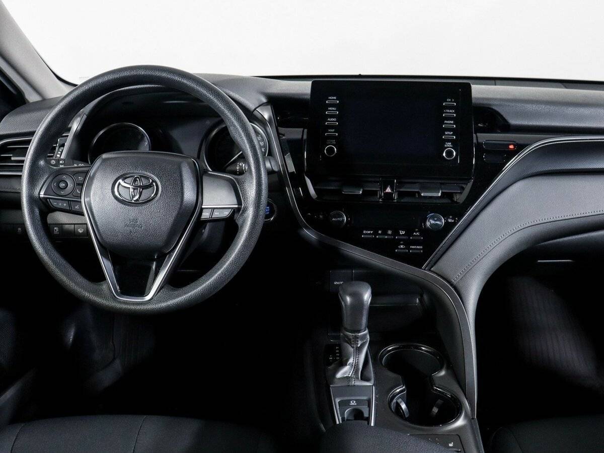 Toyota Camry с пробегом — 2021 год. Фото: #11