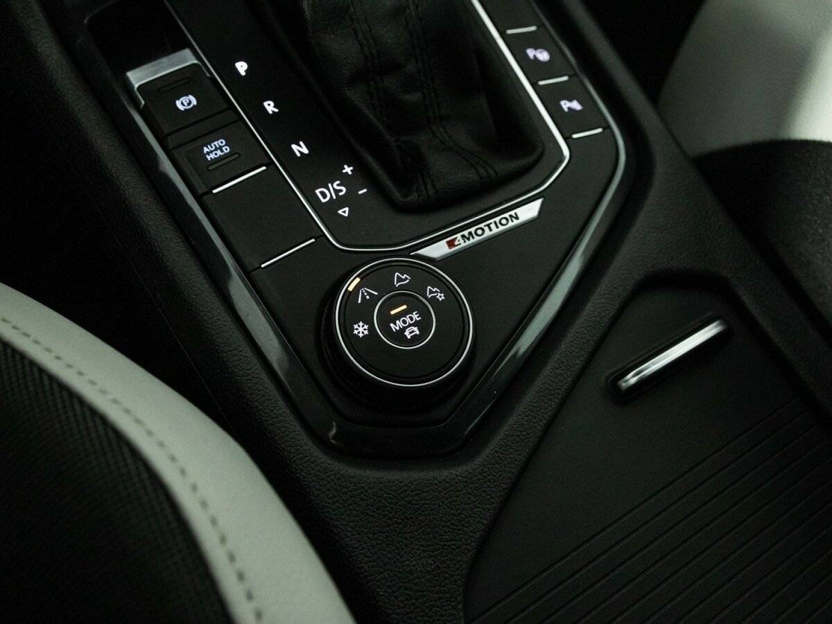 Volkswagen Tiguan с пробегом — 2018 год. Фото: #18