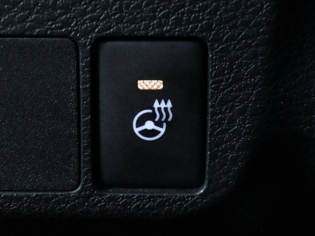 Toyota RAV4 с пробегом — 2017 год. Фото: #19