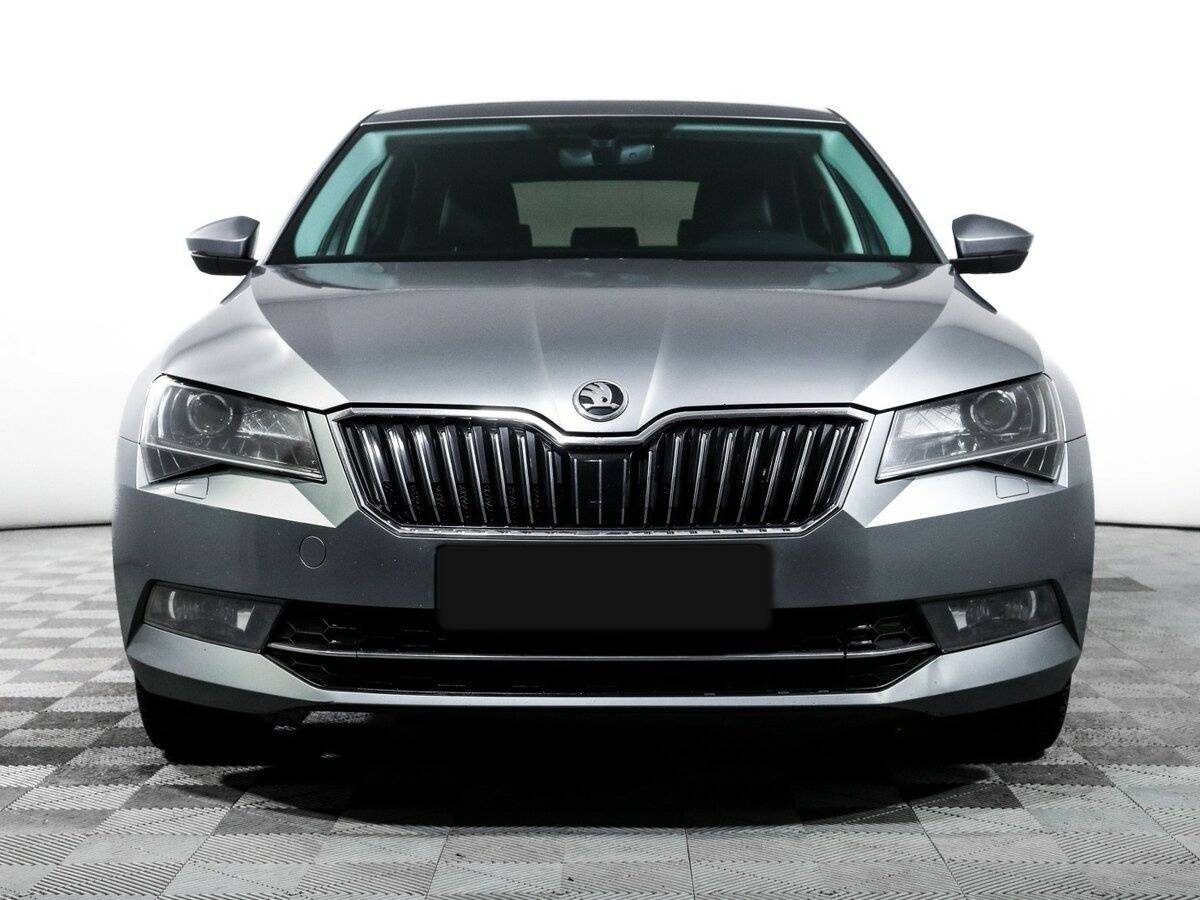 Skoda Superb с пробегом — 2017 год. Фото: #1