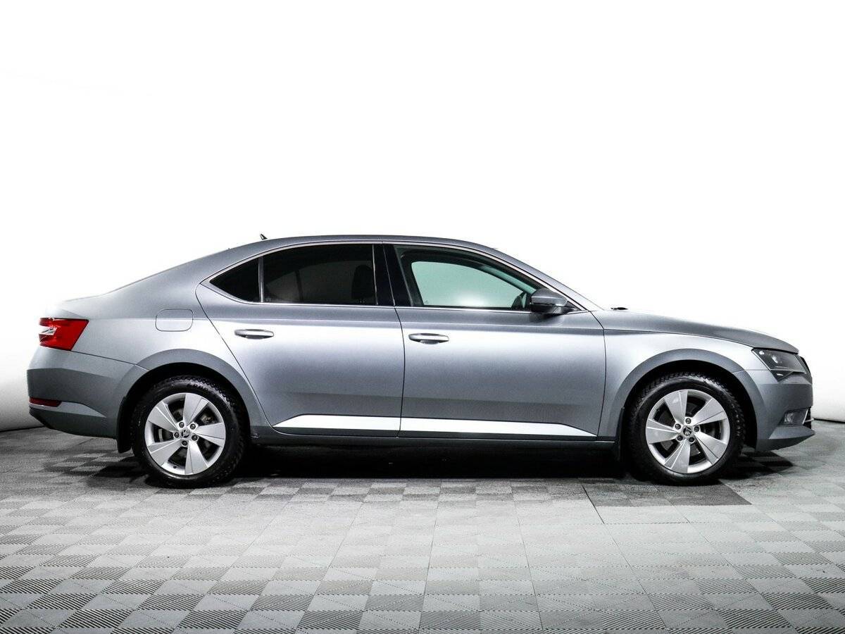 Skoda Superb с пробегом — 2017 год. Фото: #3
