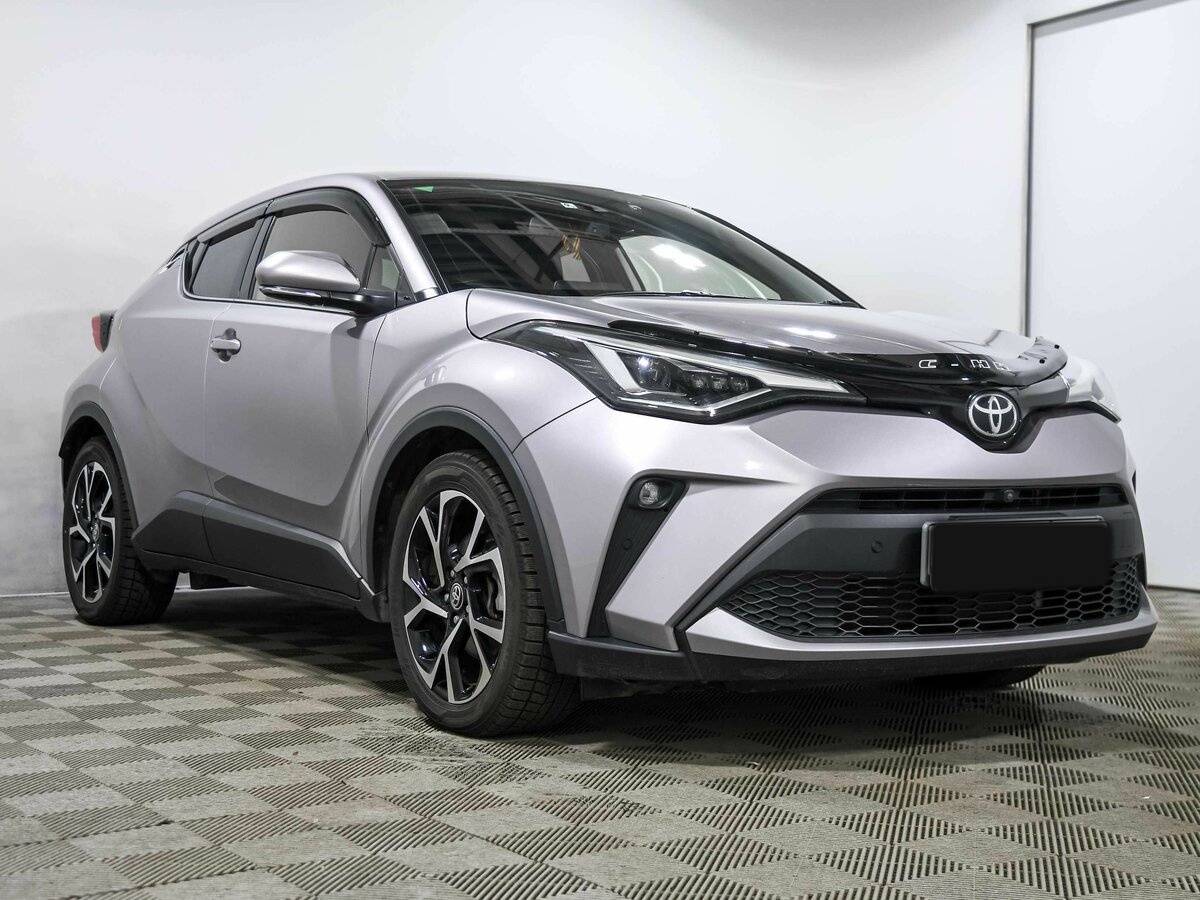 Toyota C-HR с пробегом — 2020 год. Фото: #2