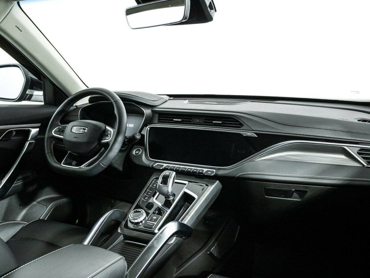 Geely Atlas Pro с пробегом — 2022 год. Фото: #8