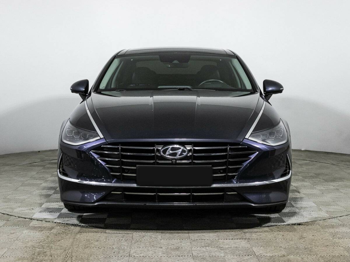 Hyundai Sonata с пробегом — 2020 год. Фото: #1