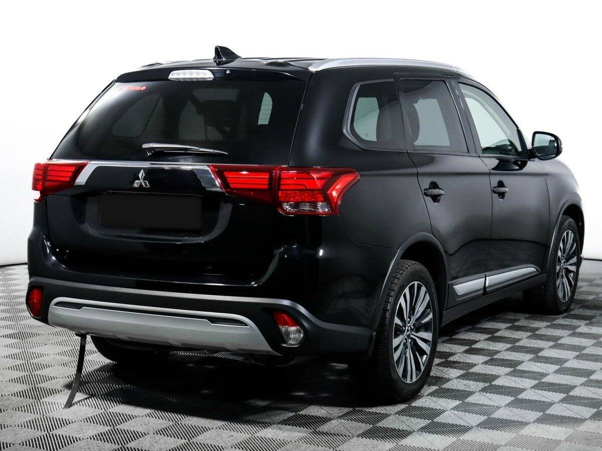Mitsubishi Outlander с пробегом — 2019 год. Фото: #4