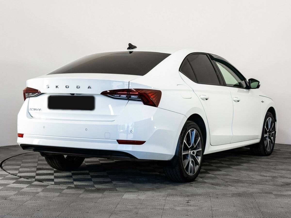 Skoda Octavia с пробегом — 2021 год. Фото: #4