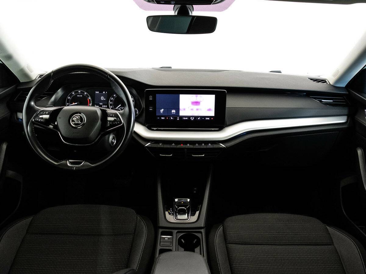 Skoda Octavia с пробегом — 2021 год. Фото: #9