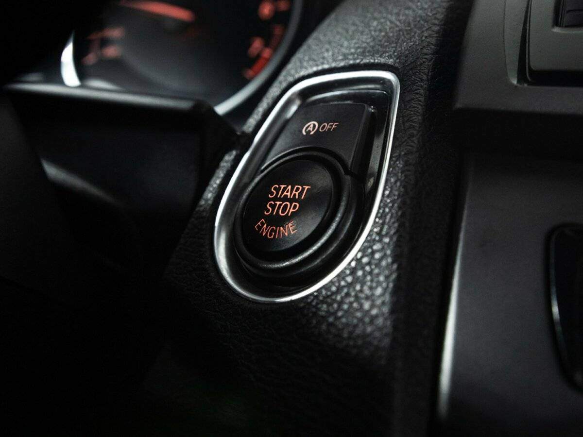 BMW 1 серии с пробегом — 2013 год. Фото: #17