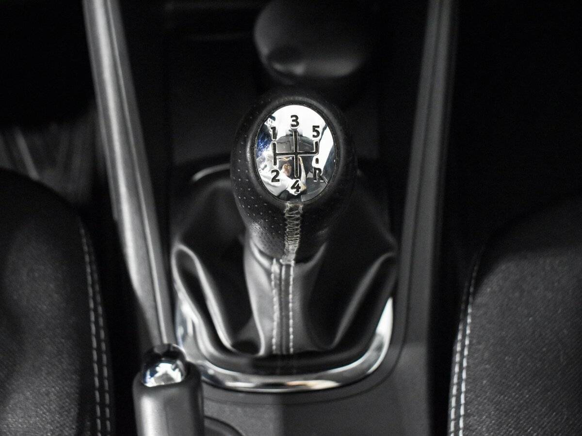 Renault Fluence с пробегом — 2013 год. Фото: #7