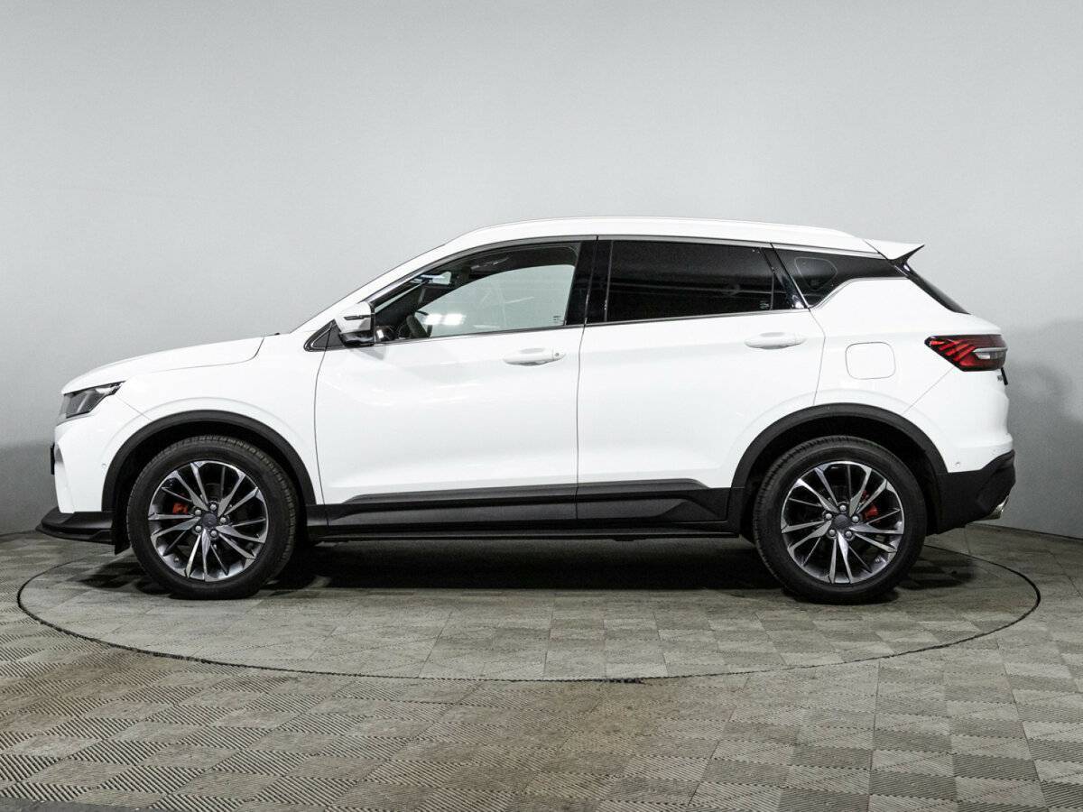 Geely Coolray с пробегом — 2023 год. Фото: #7