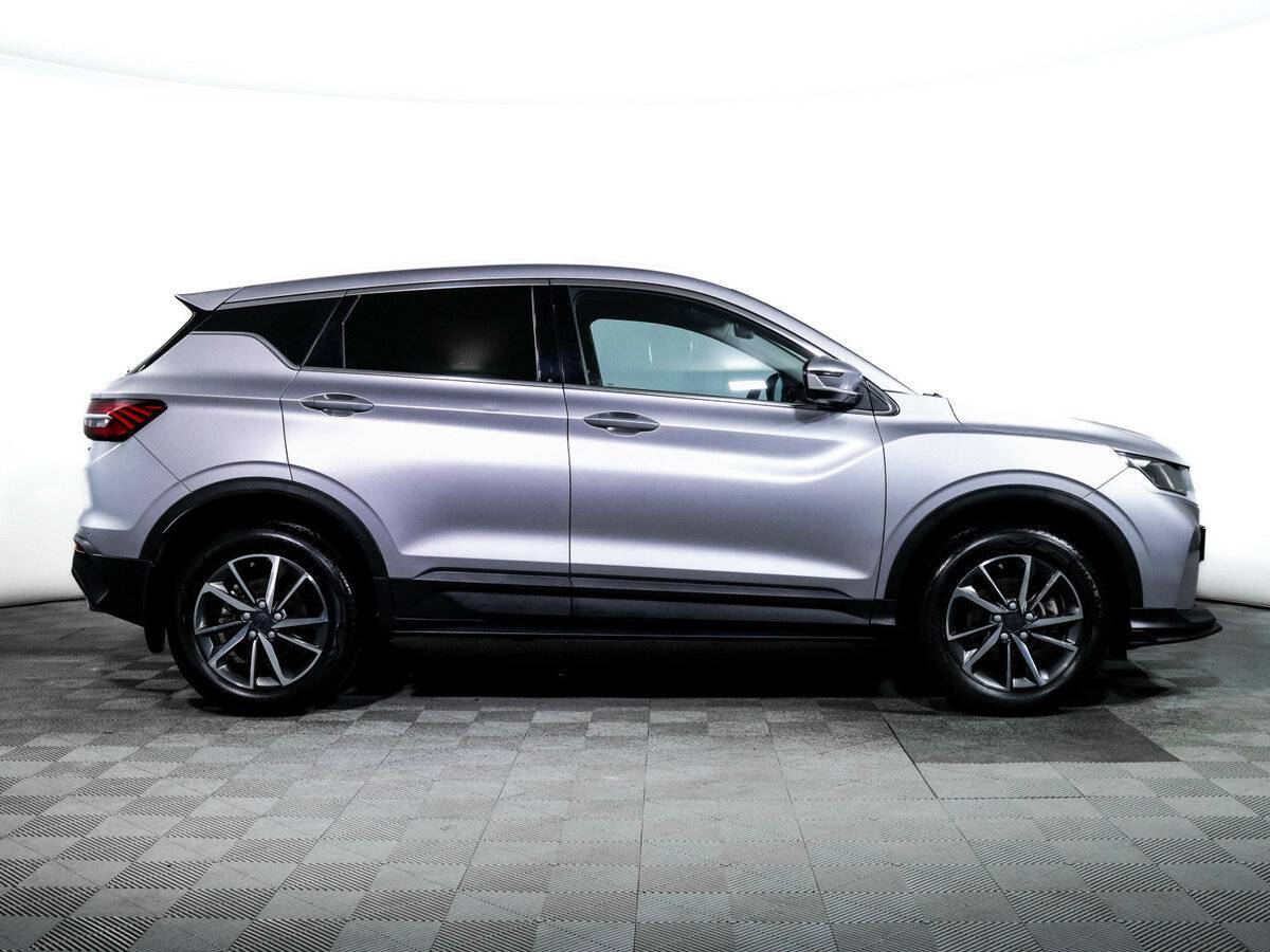 Geely Coolray с пробегом — 2023 год. Фото: #3