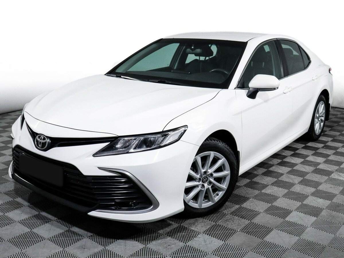 Toyota Camry с пробегом — 2021 год. Фото: #13