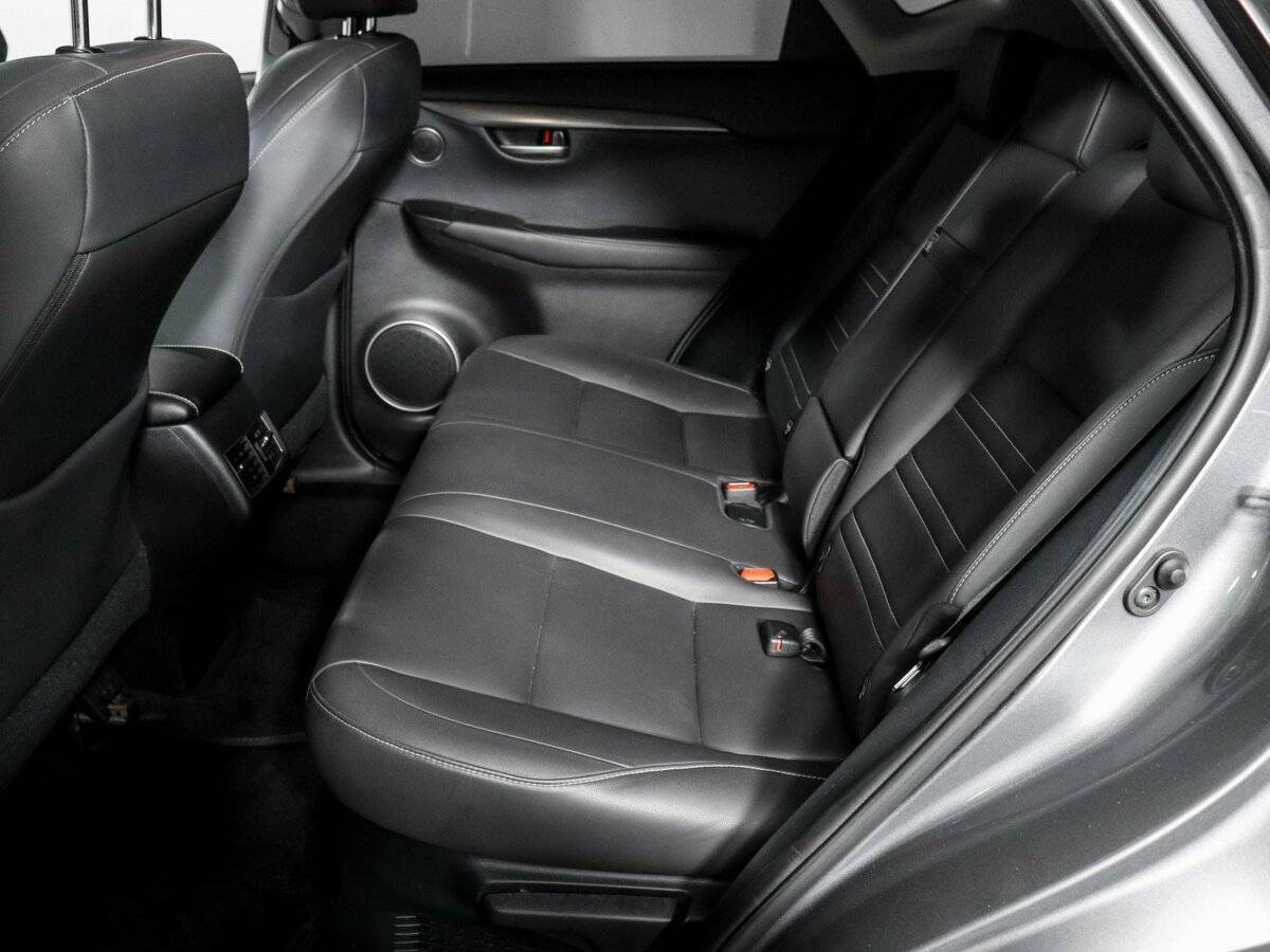 Lexus NX с пробегом — 2015 год. Фото: #6