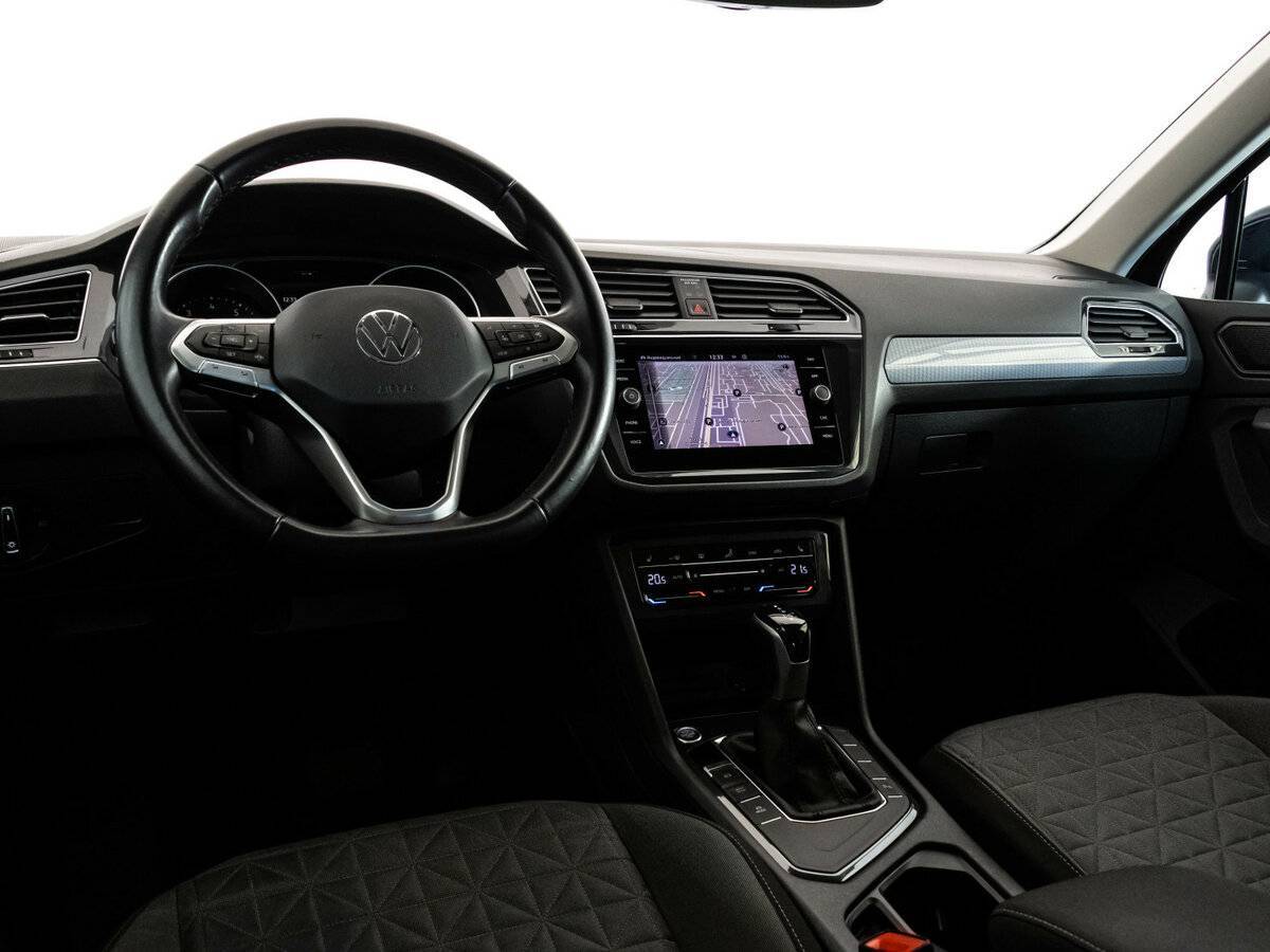 Volkswagen Tiguan с пробегом — 2021 год. Фото: #7