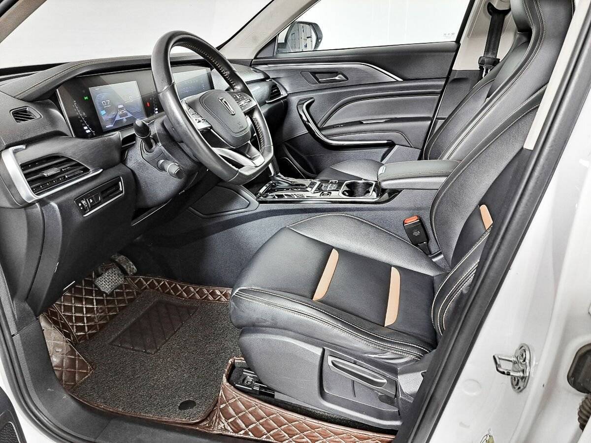 FAW Bestune T77 с пробегом — 2019 год. Фото: #15