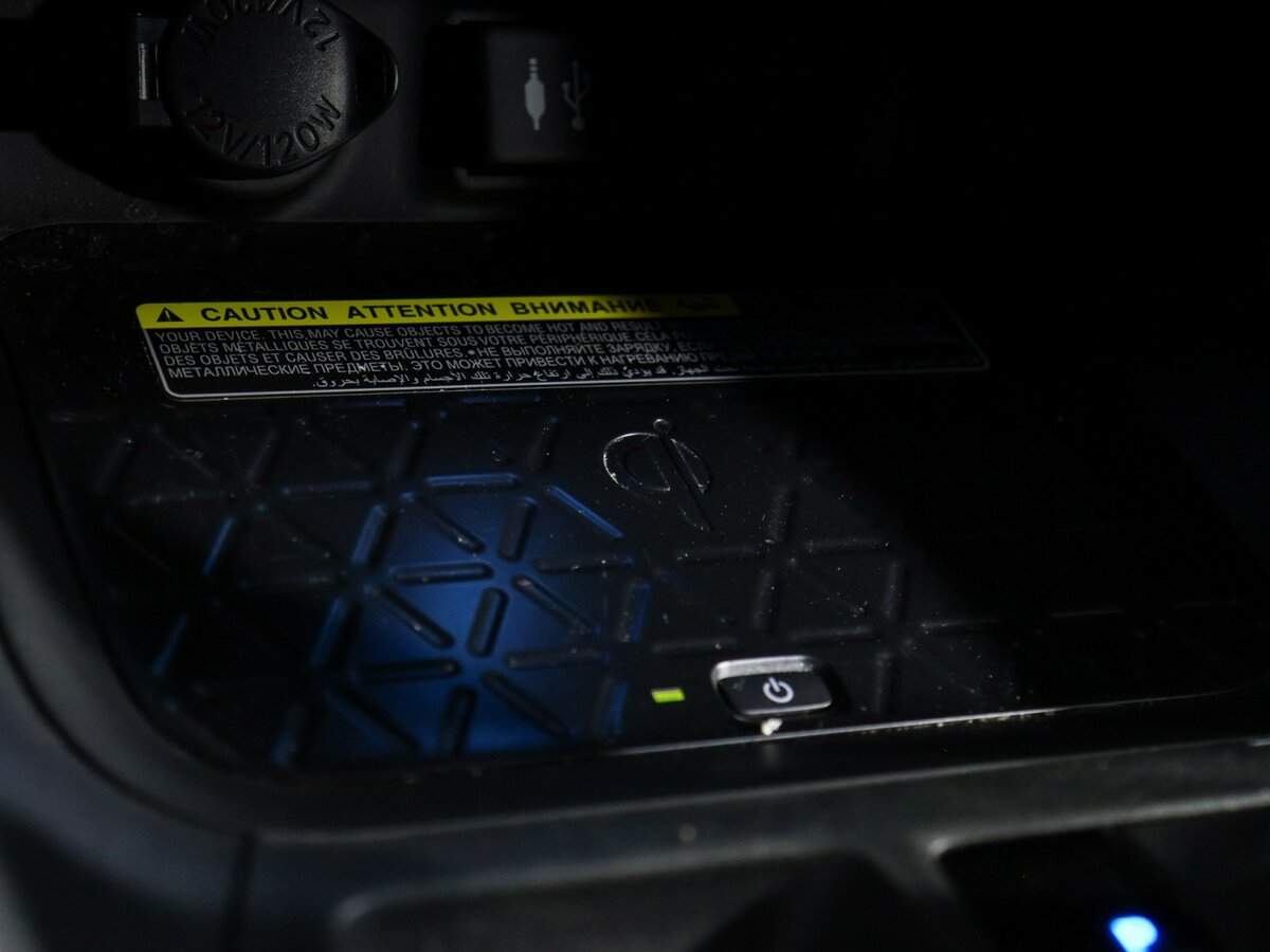 Toyota RAV4 с пробегом — 2020 год. Фото: #18