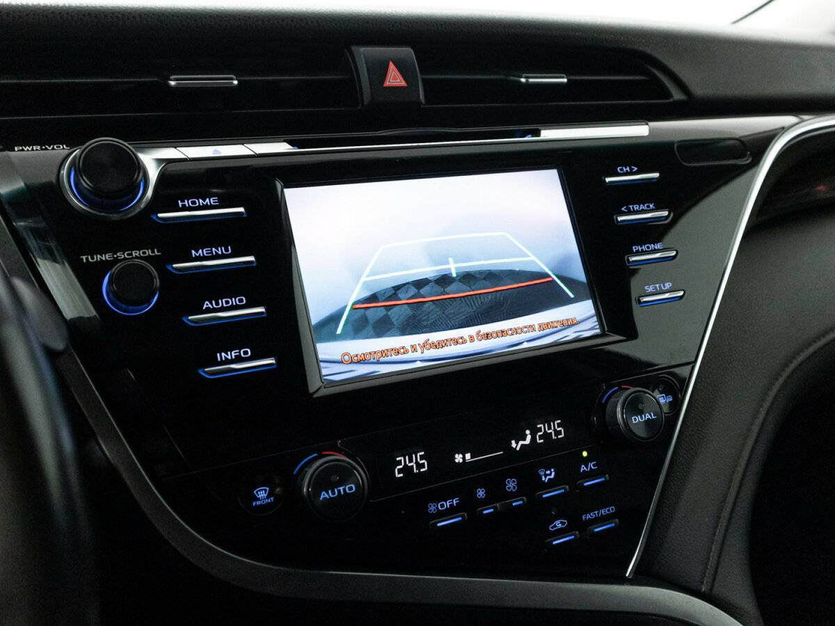 Toyota Camry с пробегом — 2020 год. Фото: #16