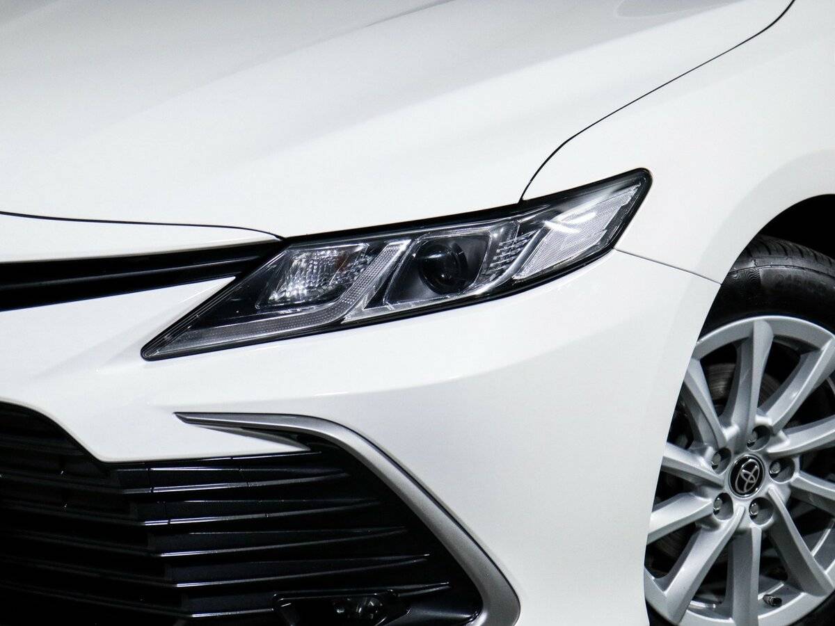 Toyota Camry с пробегом — 2021 год. Фото: #15