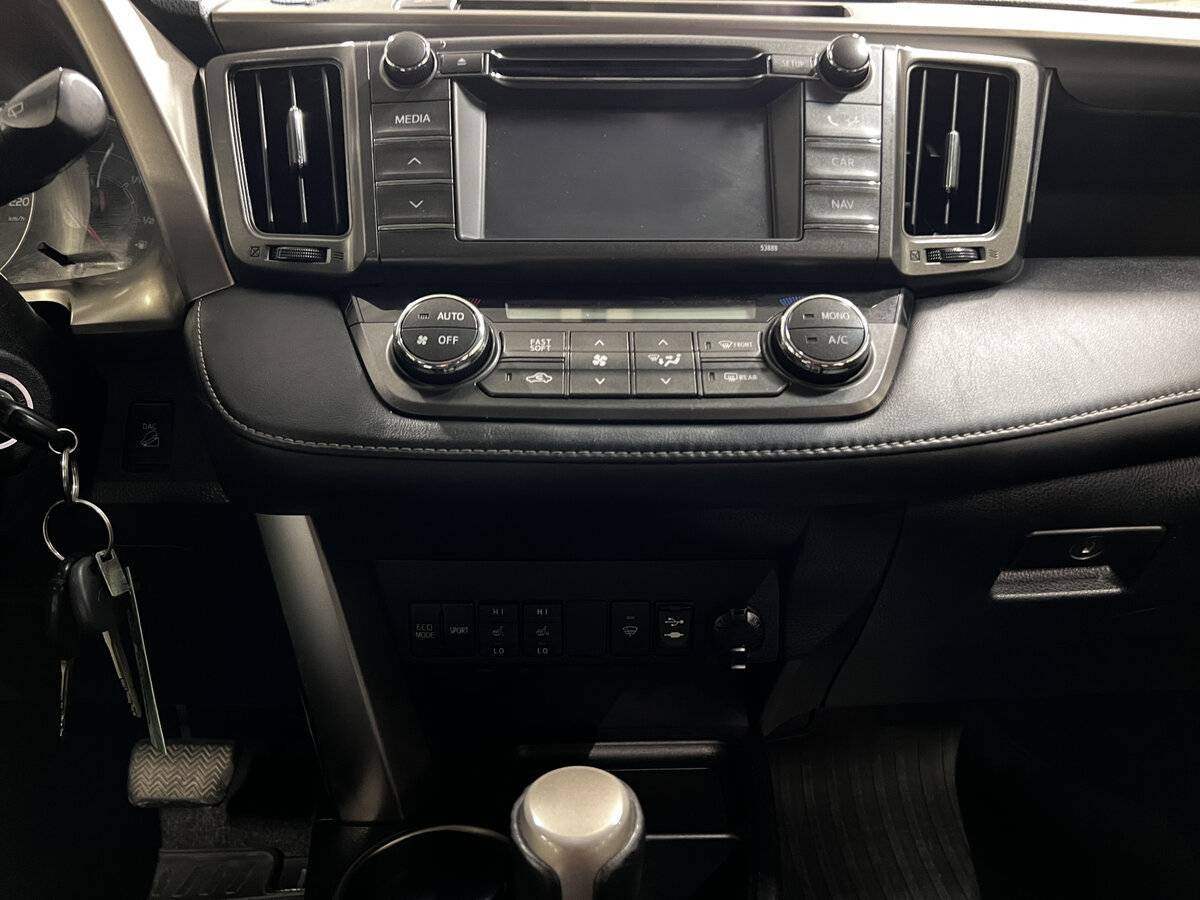 Toyota RAV4 с пробегом — 2013 год. Фото: #14