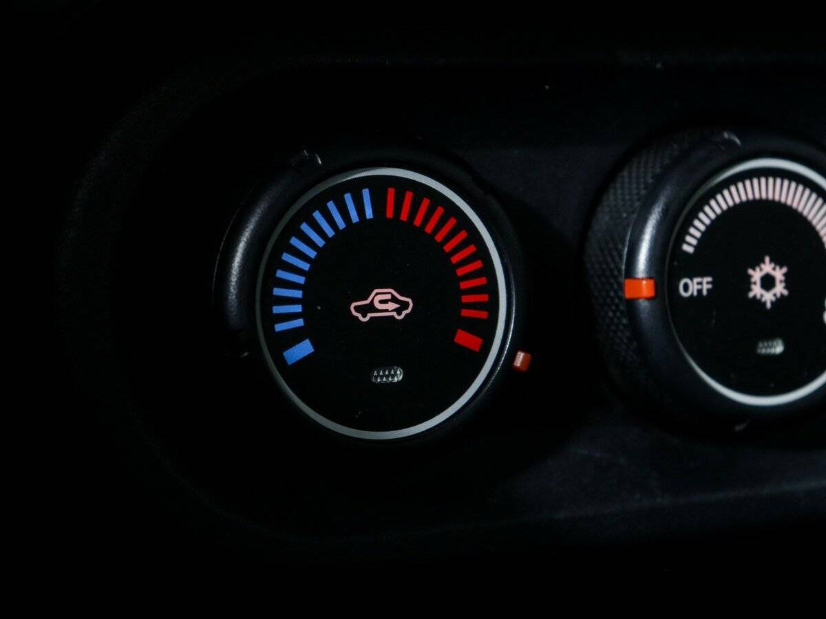 Mitsubishi Lancer с пробегом — 2014 год. Фото: #15