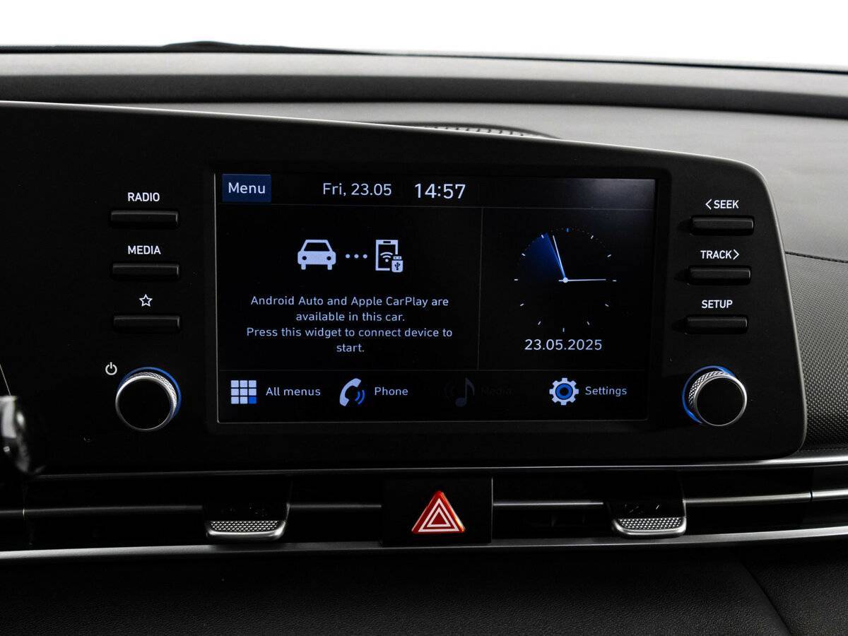 Hyundai Elantra с пробегом — 2021 год. Фото: #16