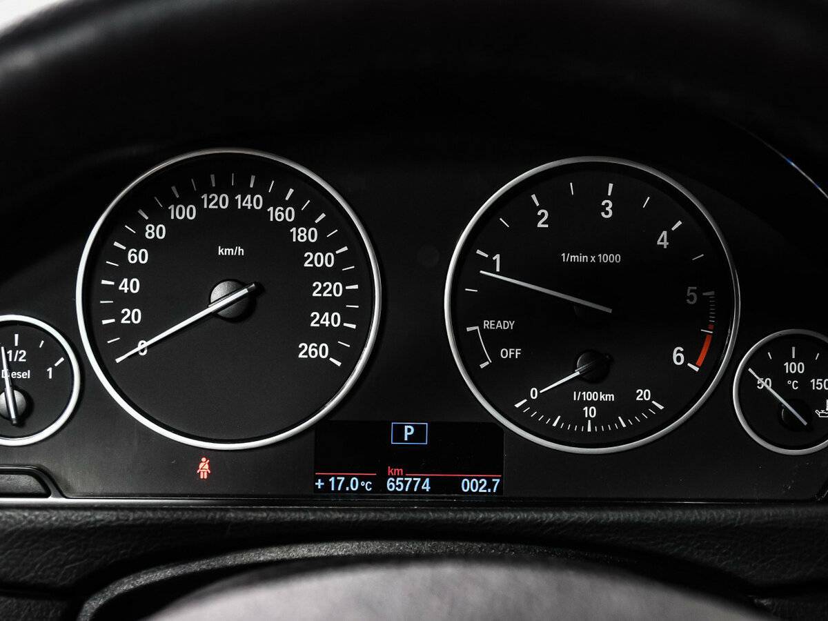 BMW 3 серии с пробегом — 2014 год. Фото: #9